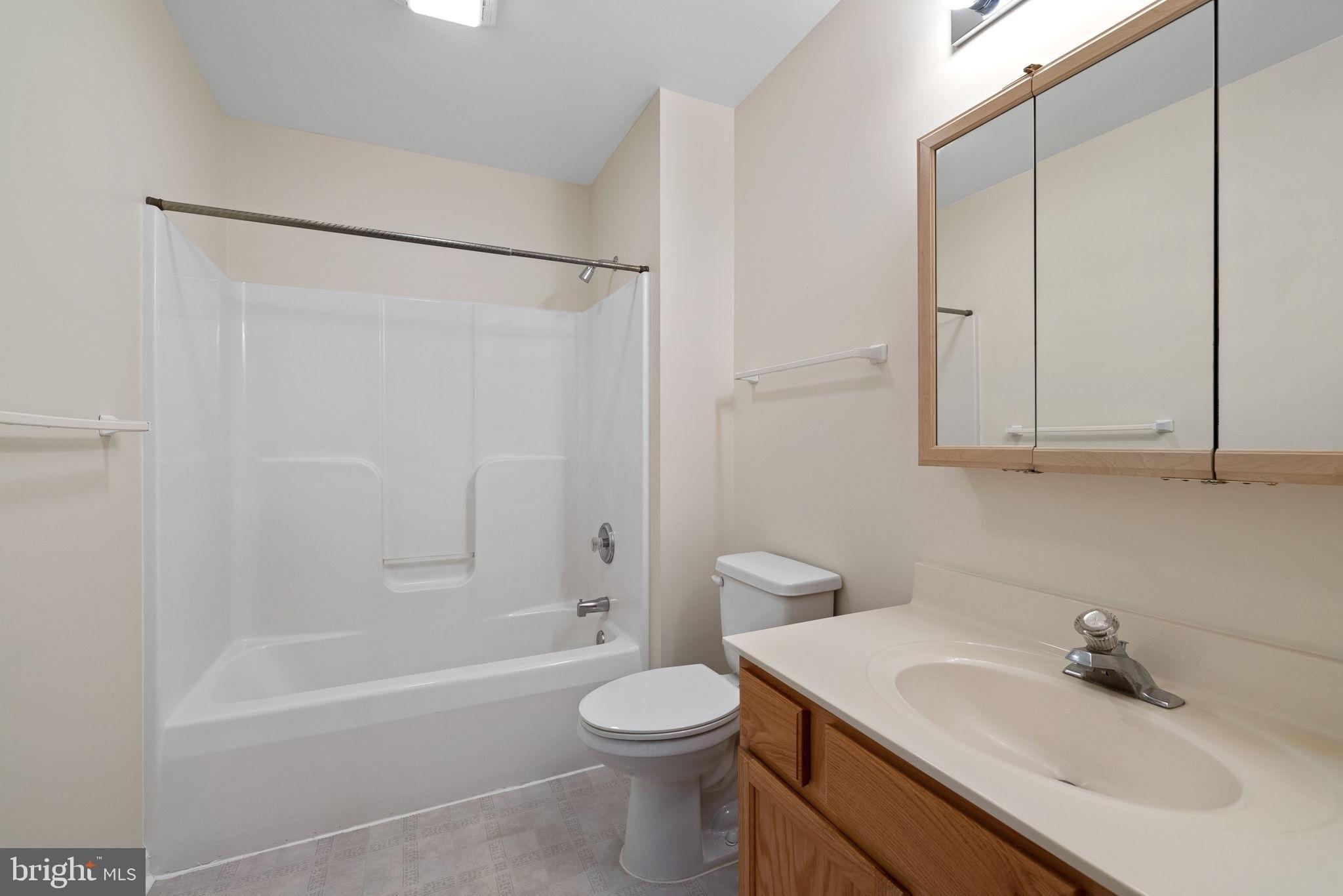 Cedon Rd, Woodford, VA 22580