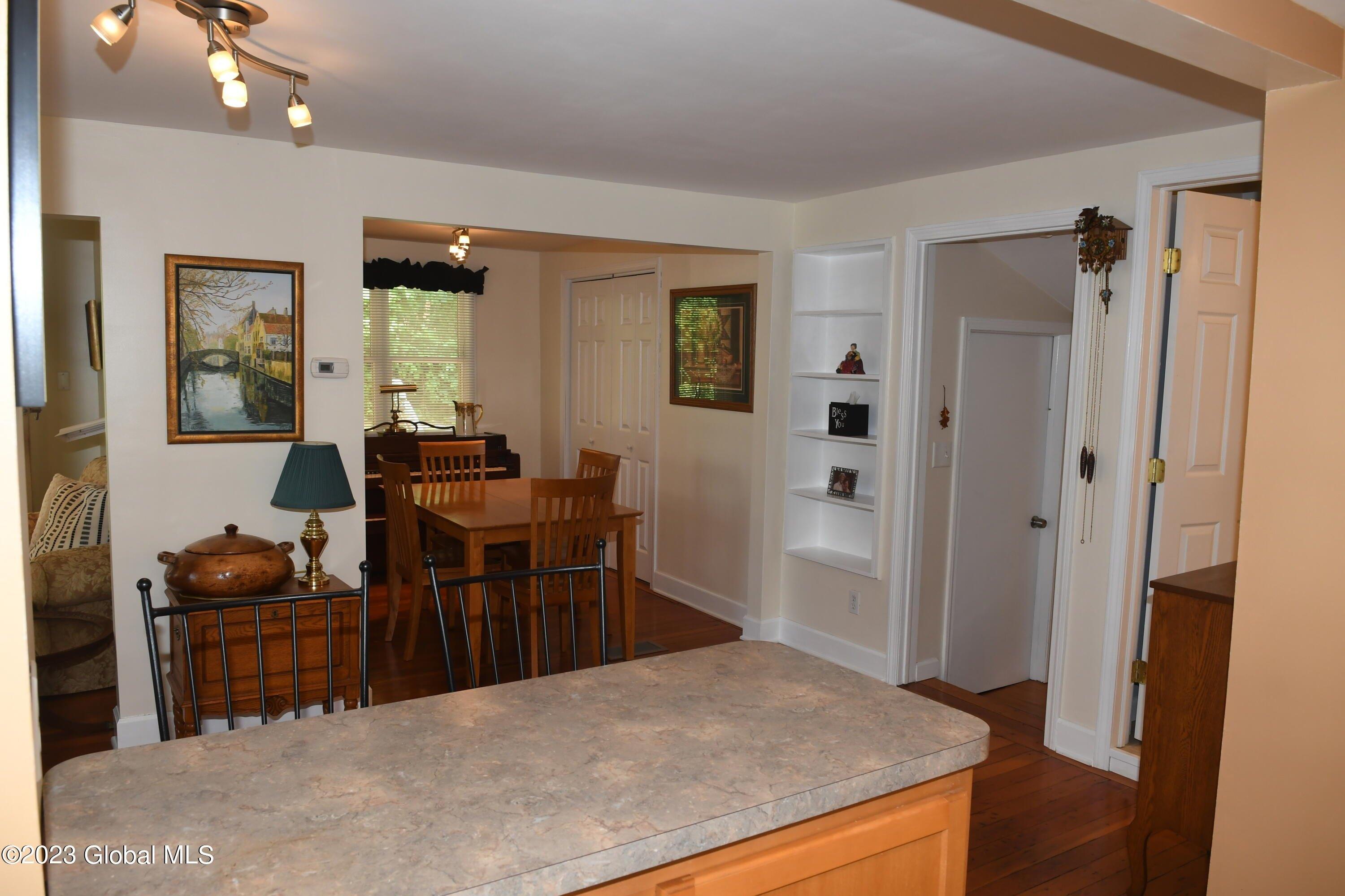 Park Ave, Rensselaer, NY 12144