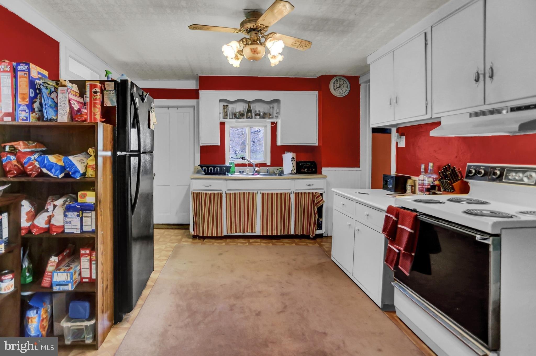 Intersection Rd, Glen Rock, PA 17327