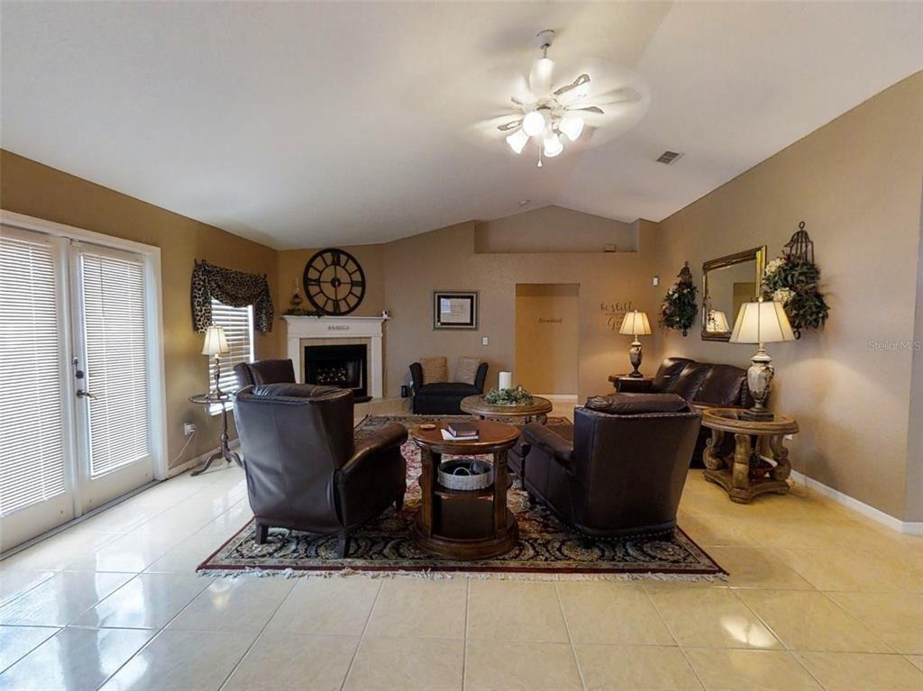 Lake Diamond Ave, Ocala, FL 34472