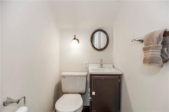 W 59th Ter, Kansas City, MO 64113