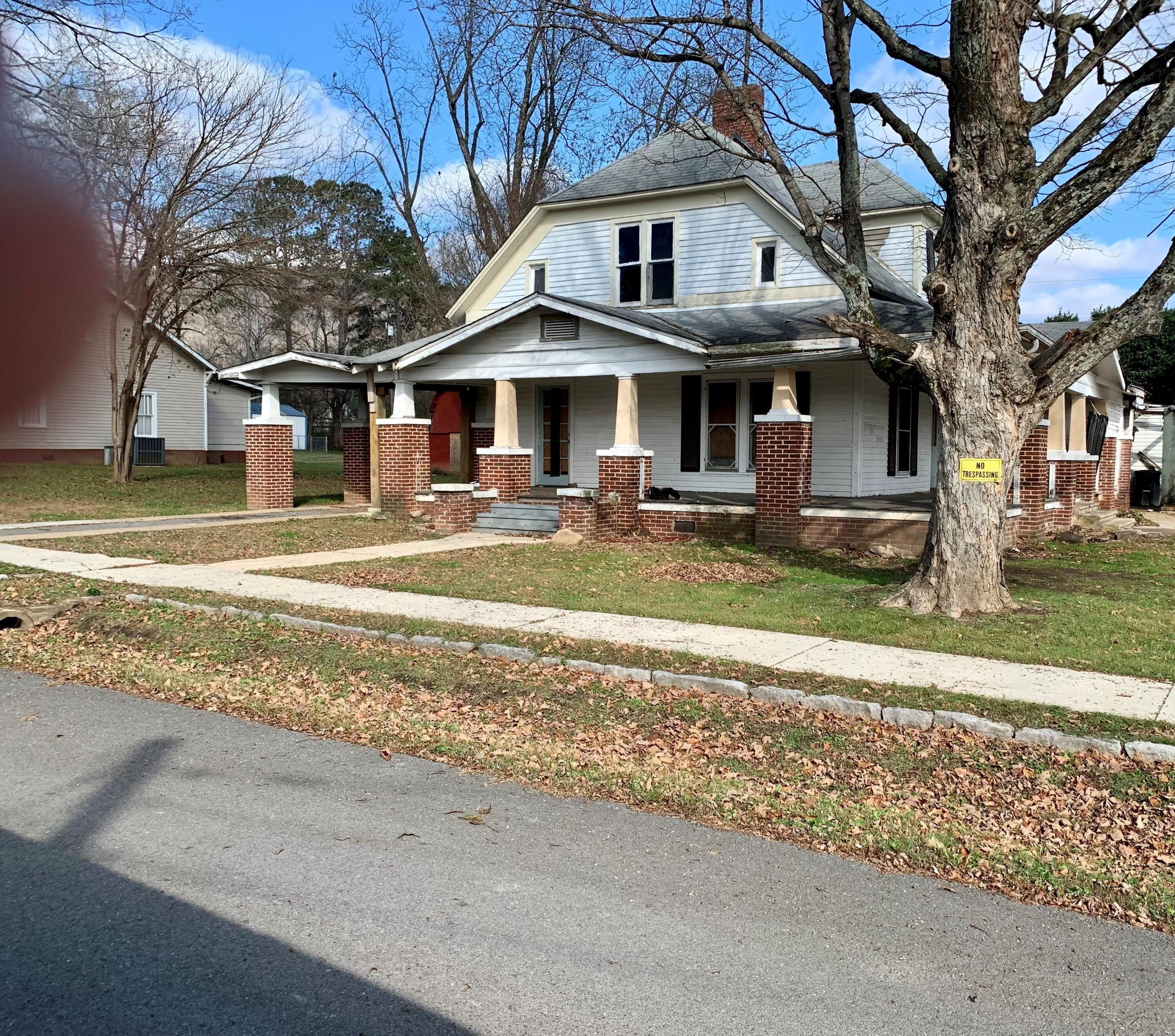 Poplar St, Dunlap, TN 37327