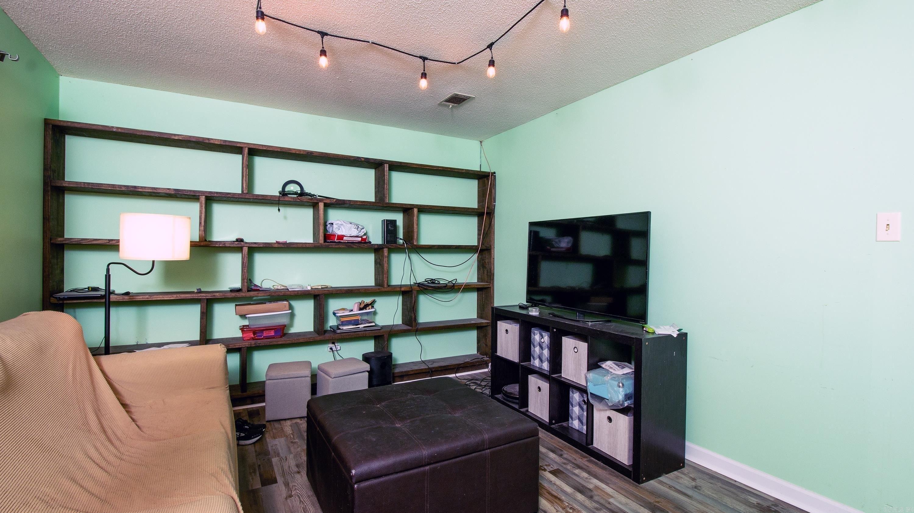 Linda Kay Dr, Little Rock, AR 72206