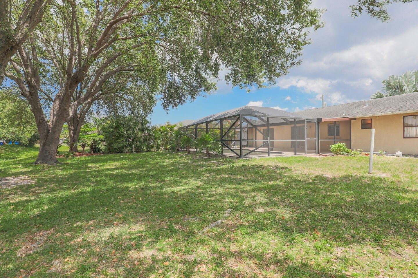 Sw Nichols Ter, Port Saint Lucie, FL 34953