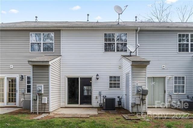 Saint Bernard Way, Charlotte, NC 28269