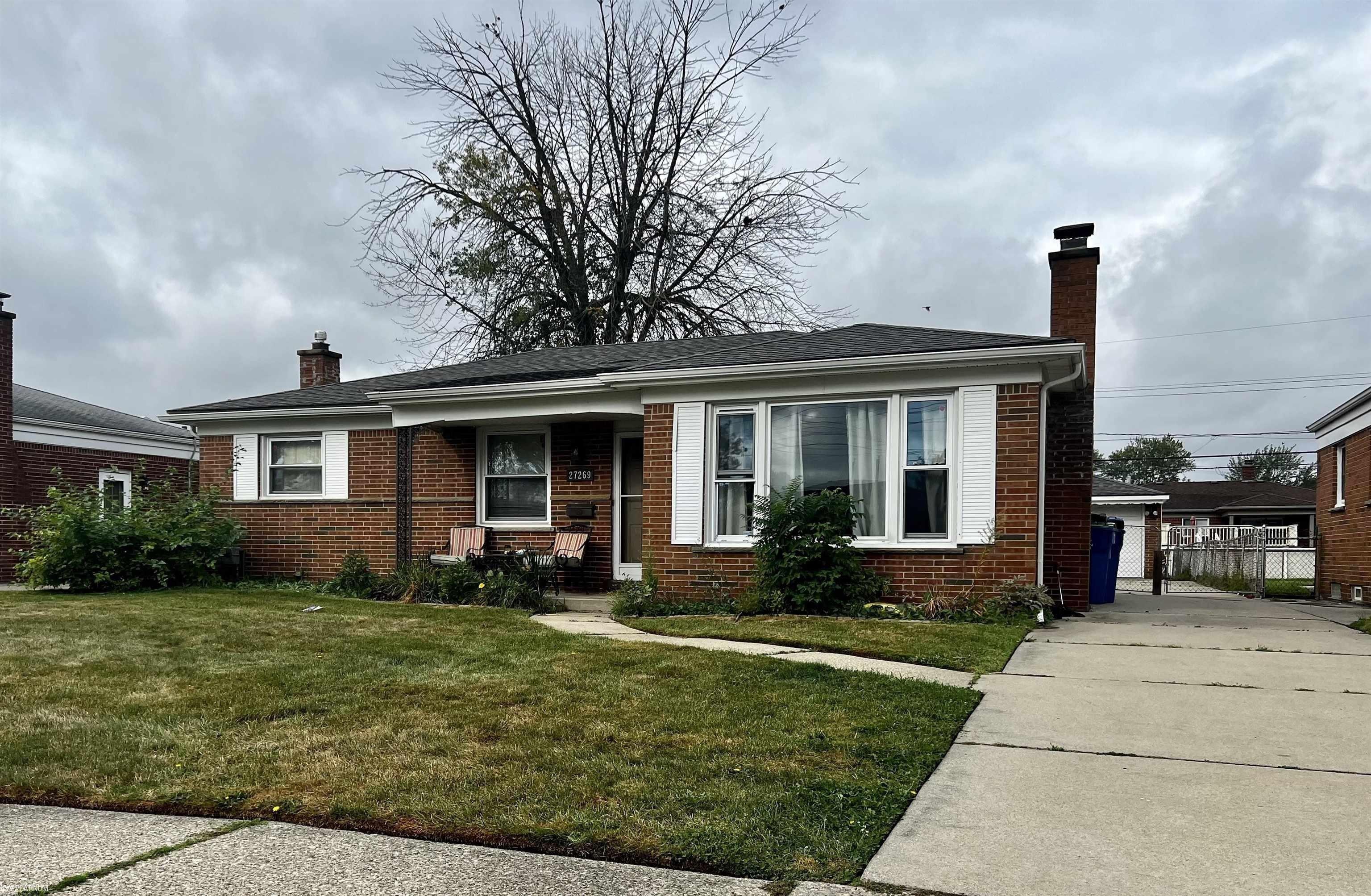 Palomino Dr, Warren, MI 48093