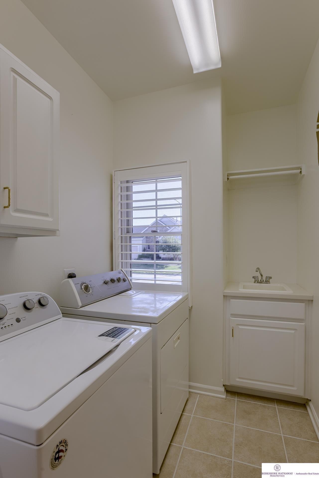 S 26th Ave, Bellevue, NE 68147
