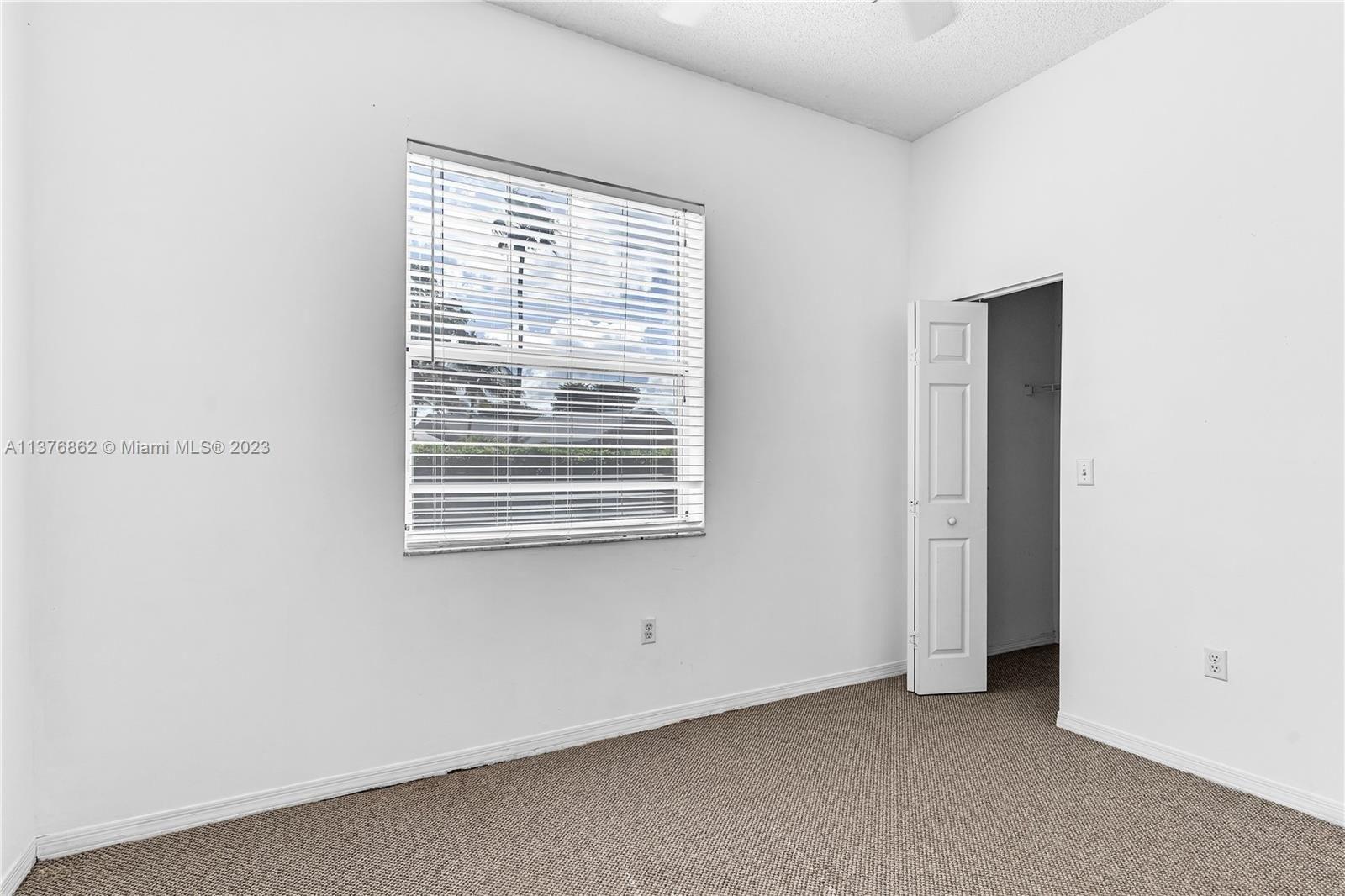 Se 24th Dr, Homestead, FL 33033