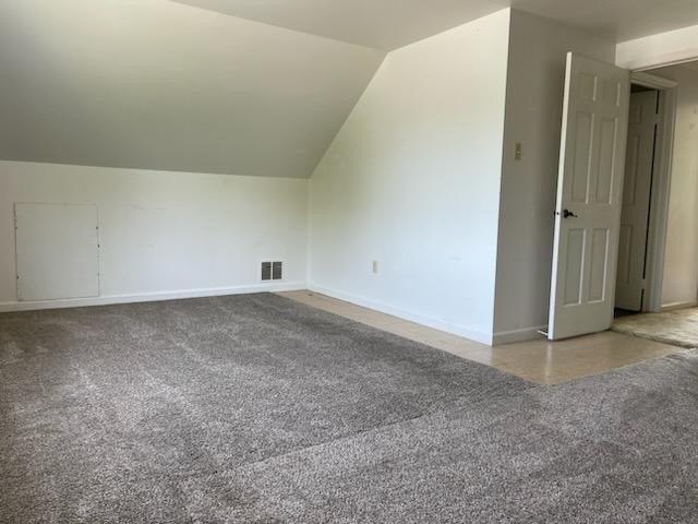 Pembroke Rd, Valparaiso, IN 46385