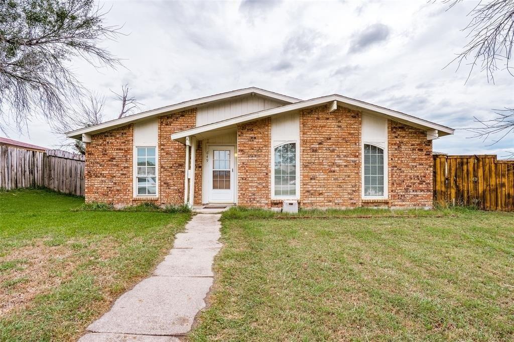 Eagle Dr, Desoto, TX 75115
