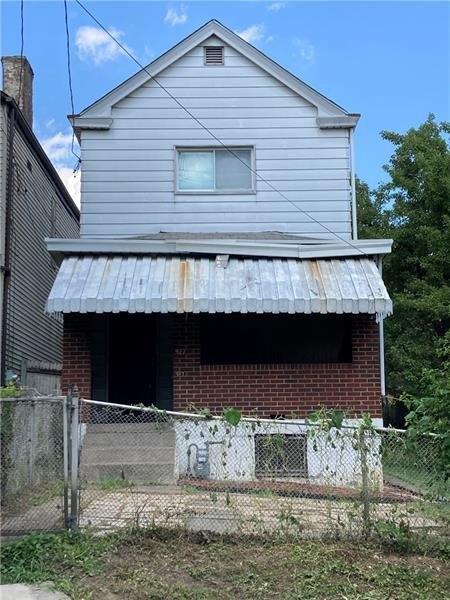 Bennett St, Mckeesport, PA 15132
