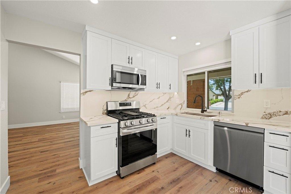 Hilldale Ave, Simi Valley, CA 93063