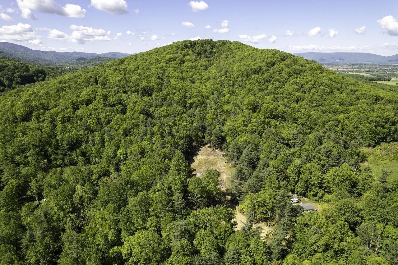 Valley Burg Rd, Luray, VA 22835