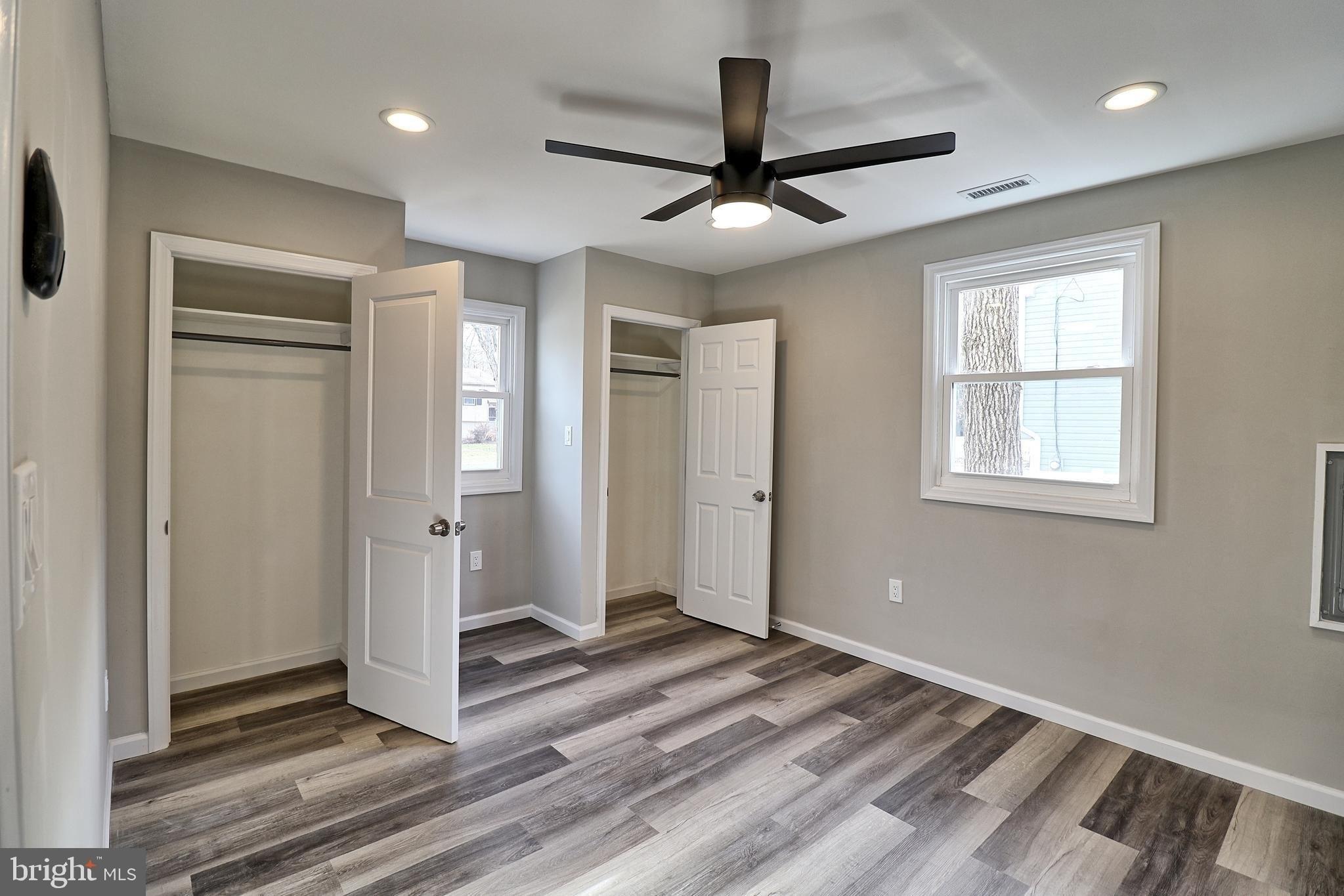 Kings Ln, Williamstown, NJ 08094