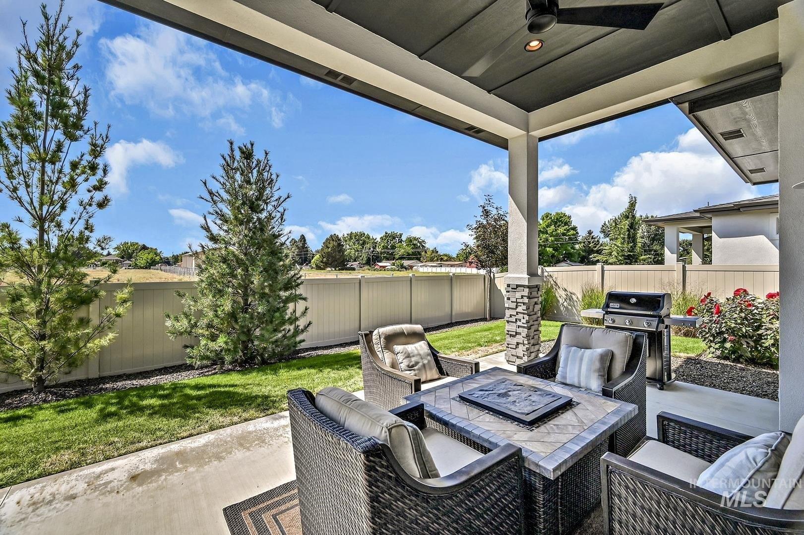 W Carnelian Ln, Eagle, ID 83616