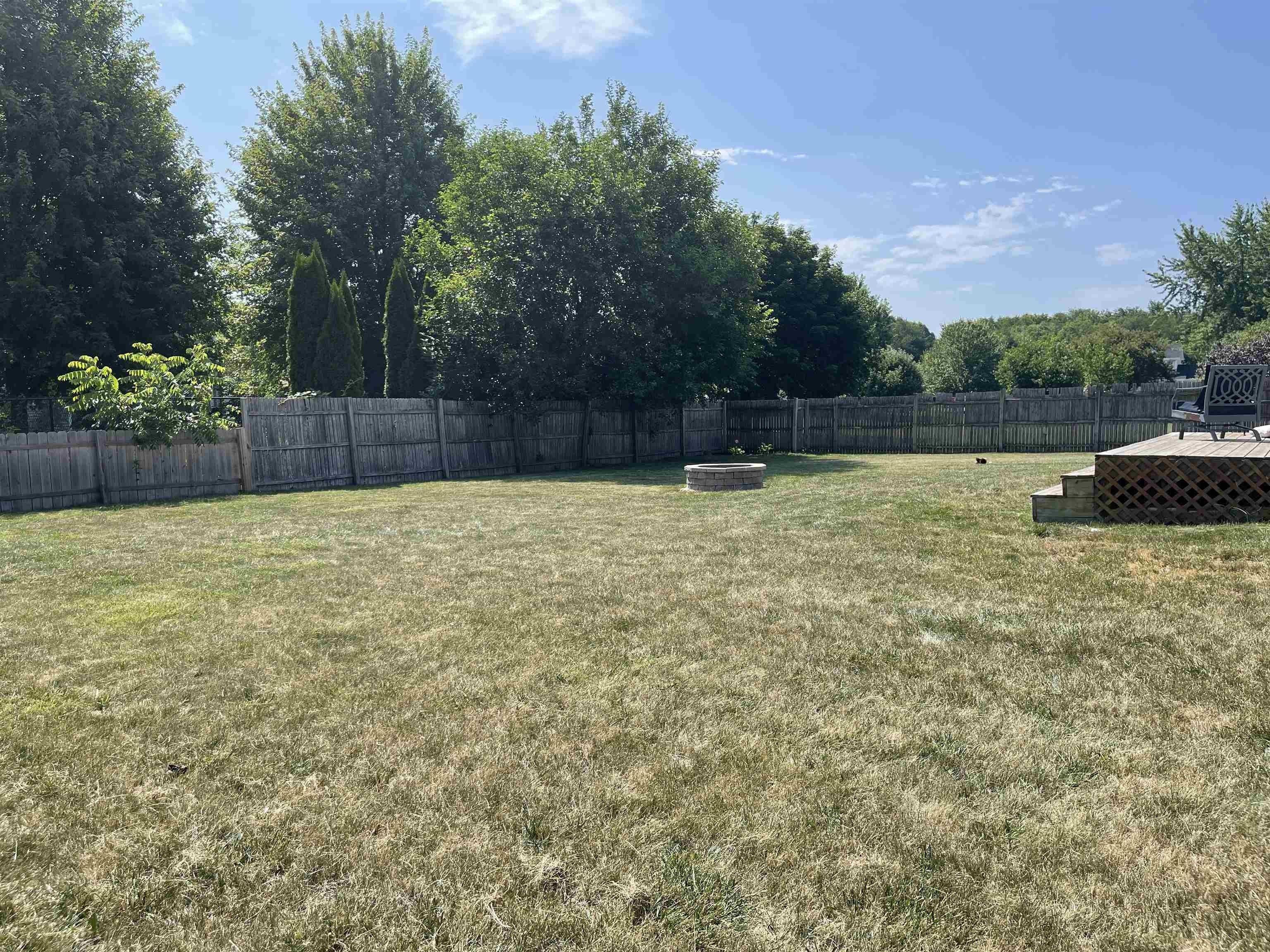 Brynwood Ln, Belvidere, IL 61008