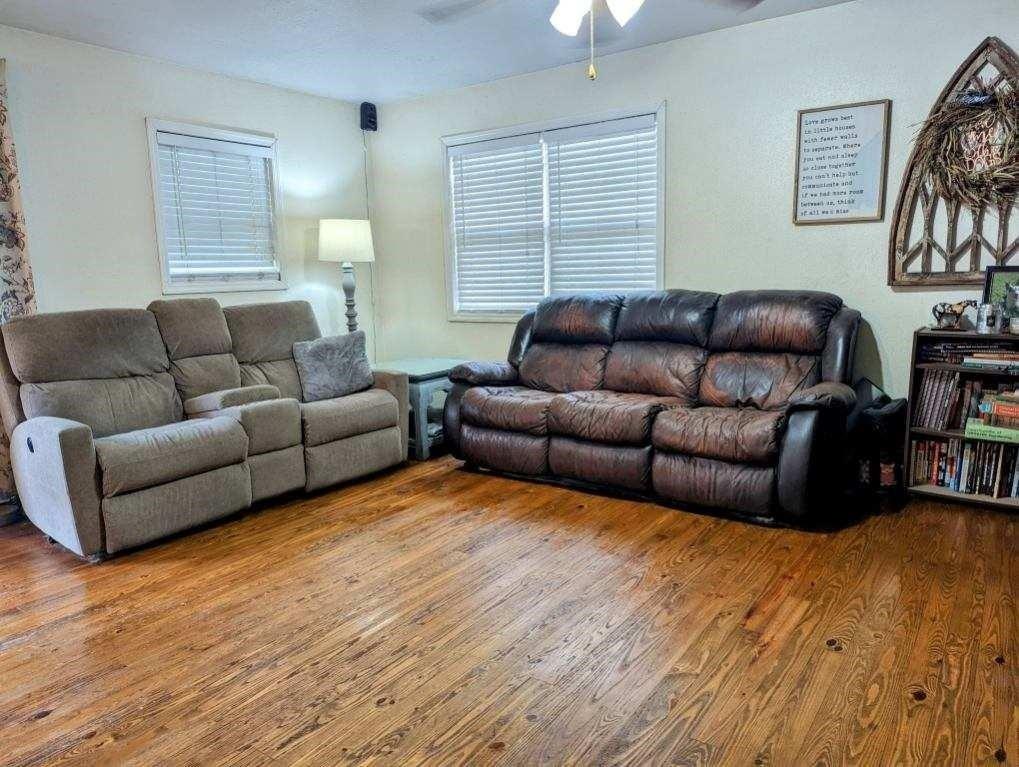Courtney Ln, Tallahassee, FL 32305