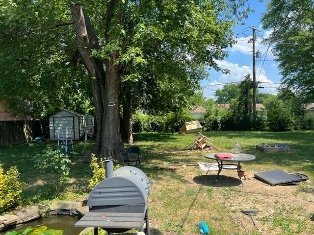 Brenda Dr, Henderson, KY 42420