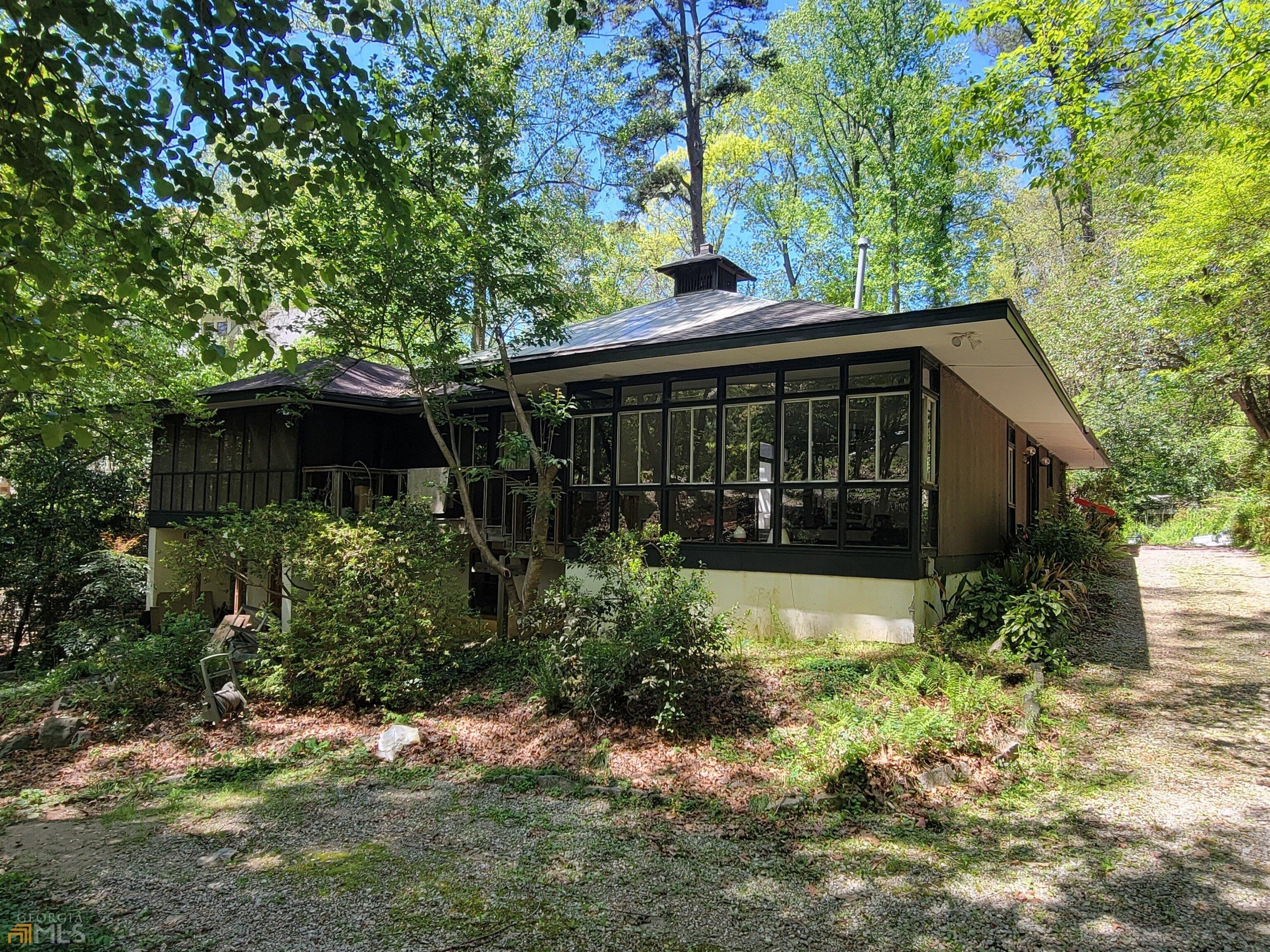 Mcclatchey Cir Ne, Atlanta, GA 30342