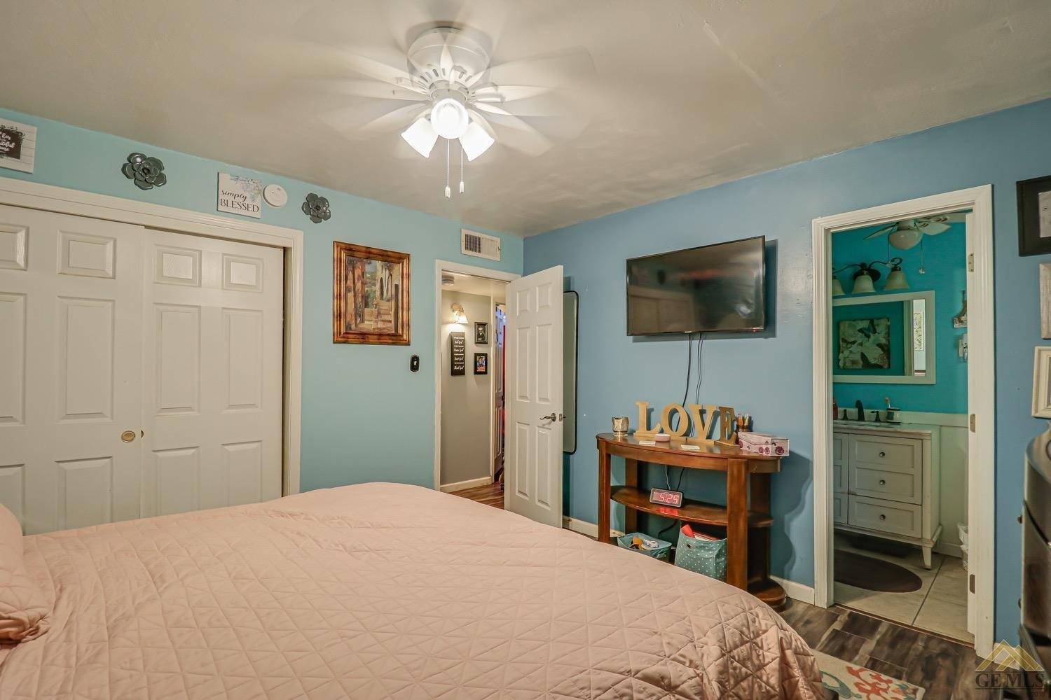 Sechrest Ave, Bakersfield, CA 93309