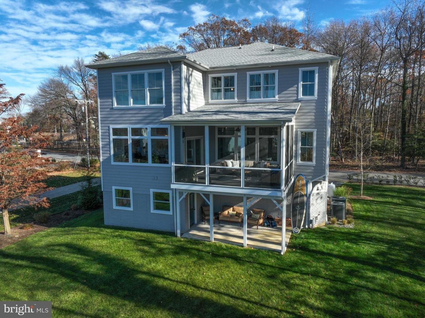 E Lake Dr, Annapolis, MD 21403