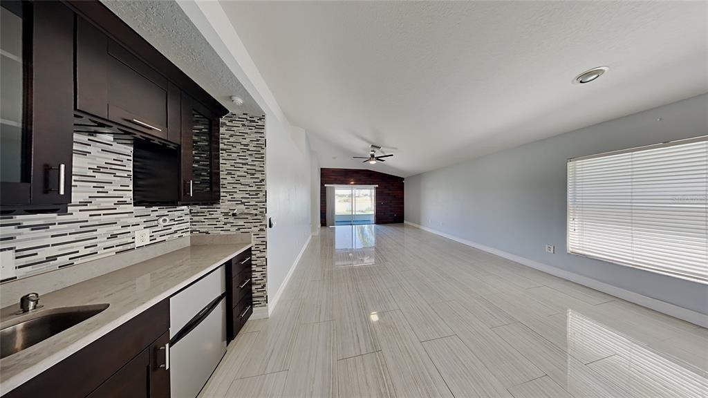 Tar Hollow Dr, Gibsonton, FL 33534