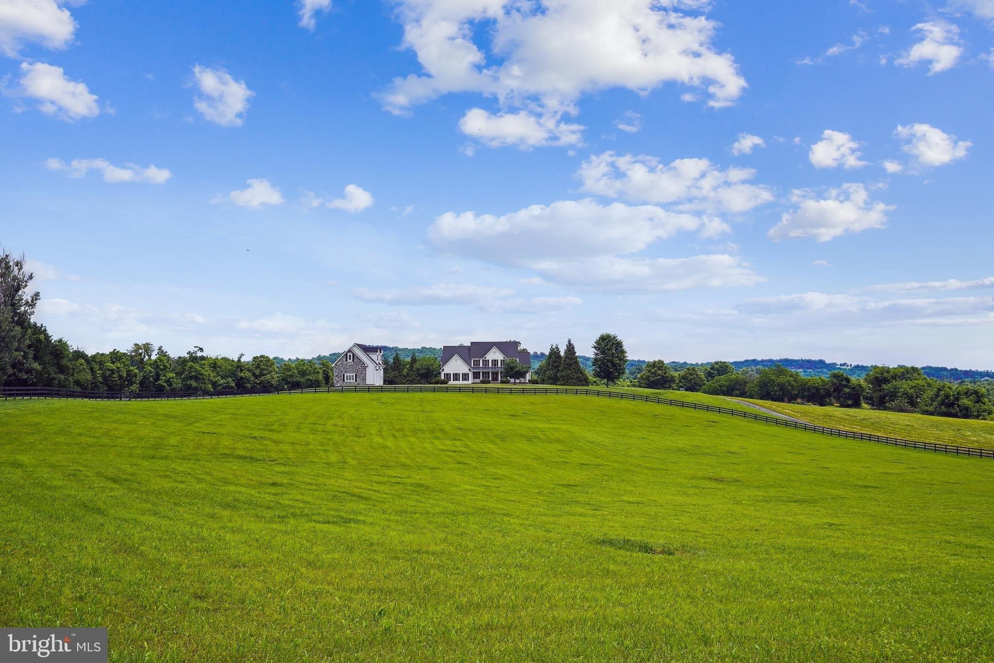 Whitehall Farm Ln, Bluemont, VA 20135