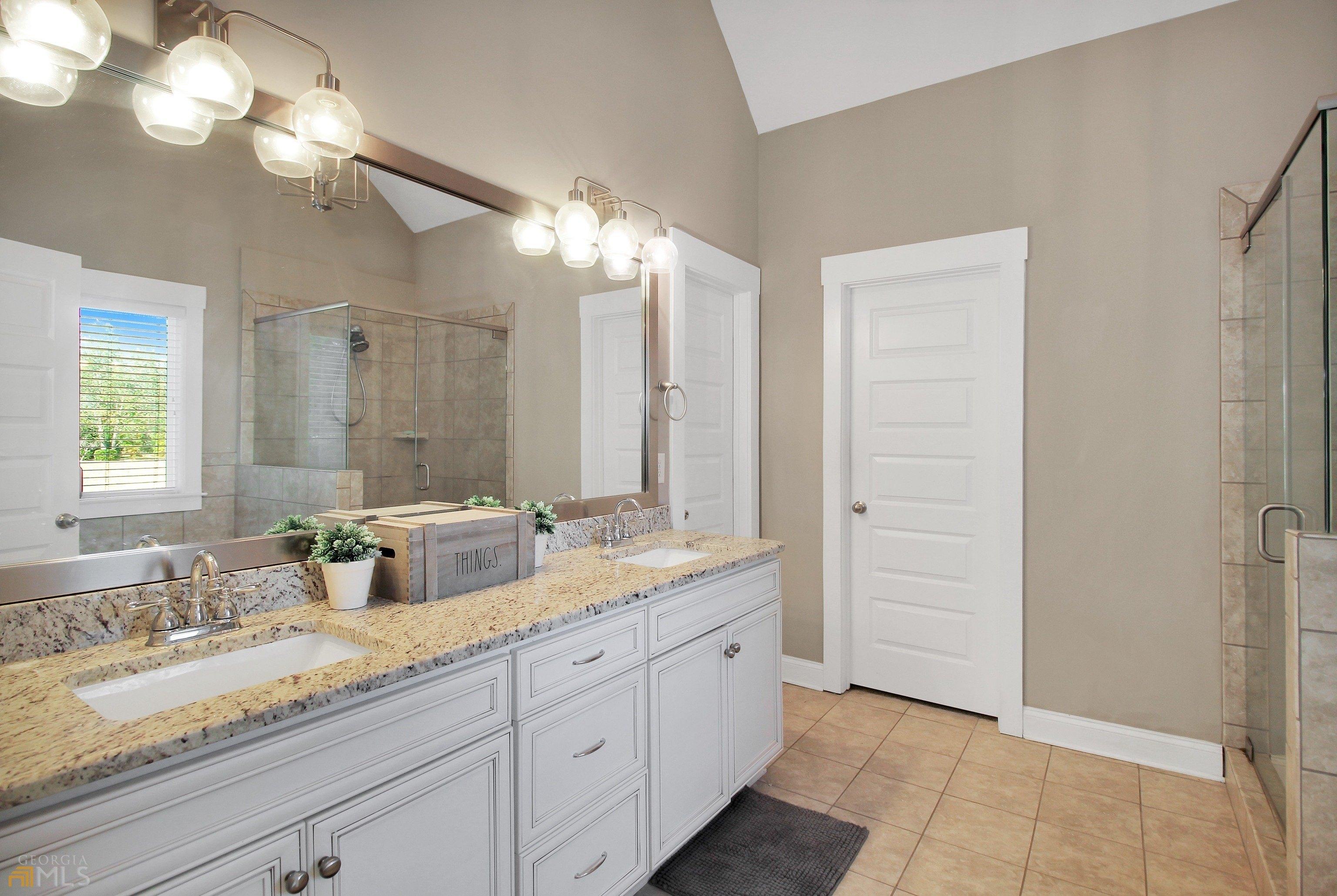 Ashley Glen Dr, Williamson, GA 30292
