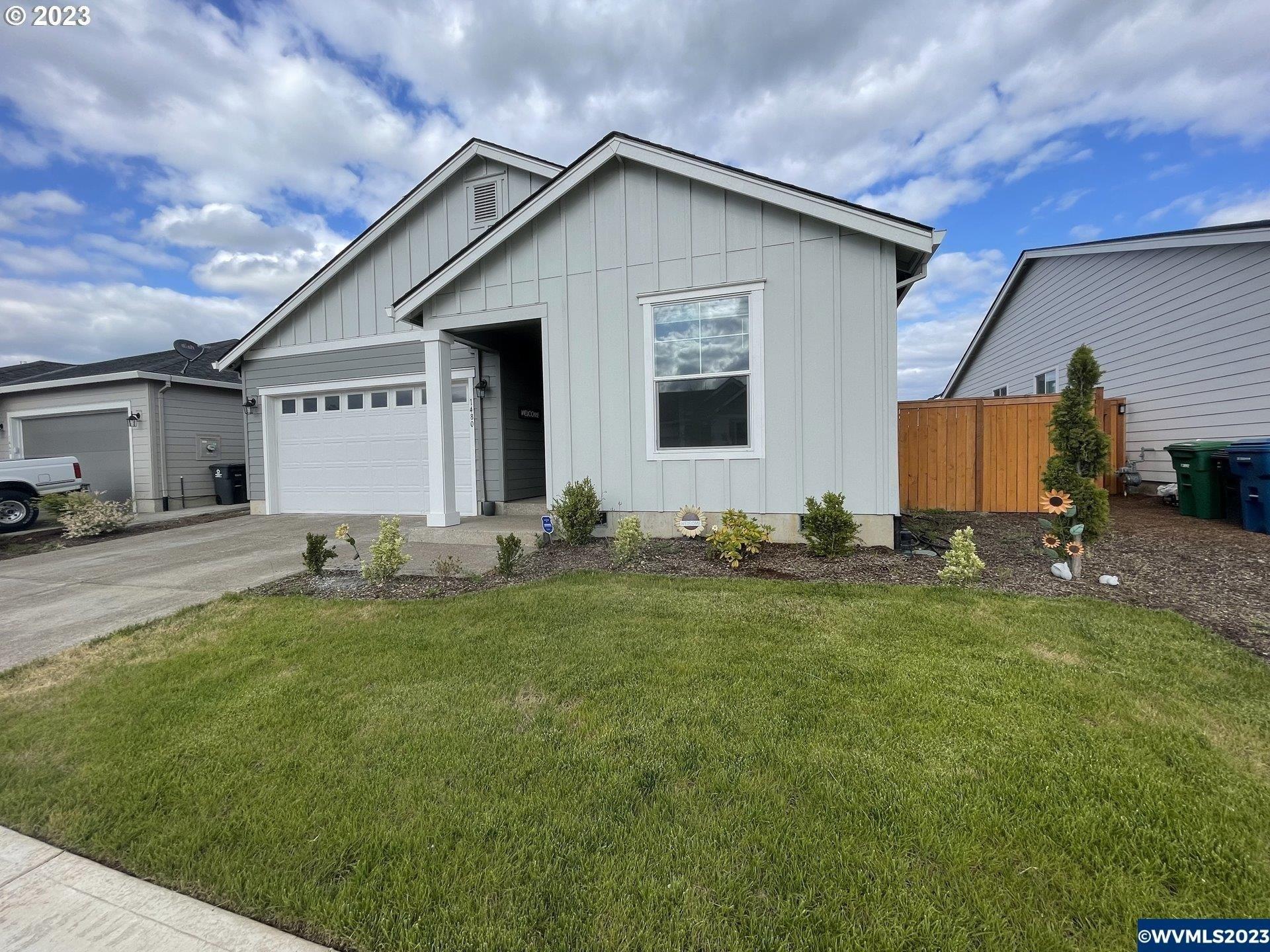 Sunflower St, Woodburn, OR 97071
