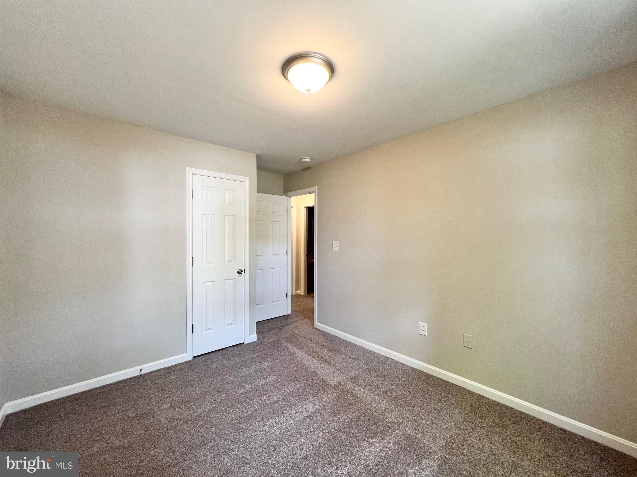 Santa Maria Ave, Colonial Beach, VA 22443