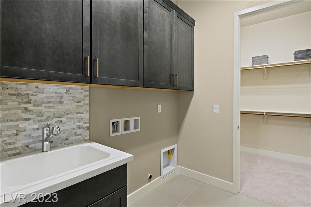 Grassy Plain Ave, Las Vegas, NV 89138