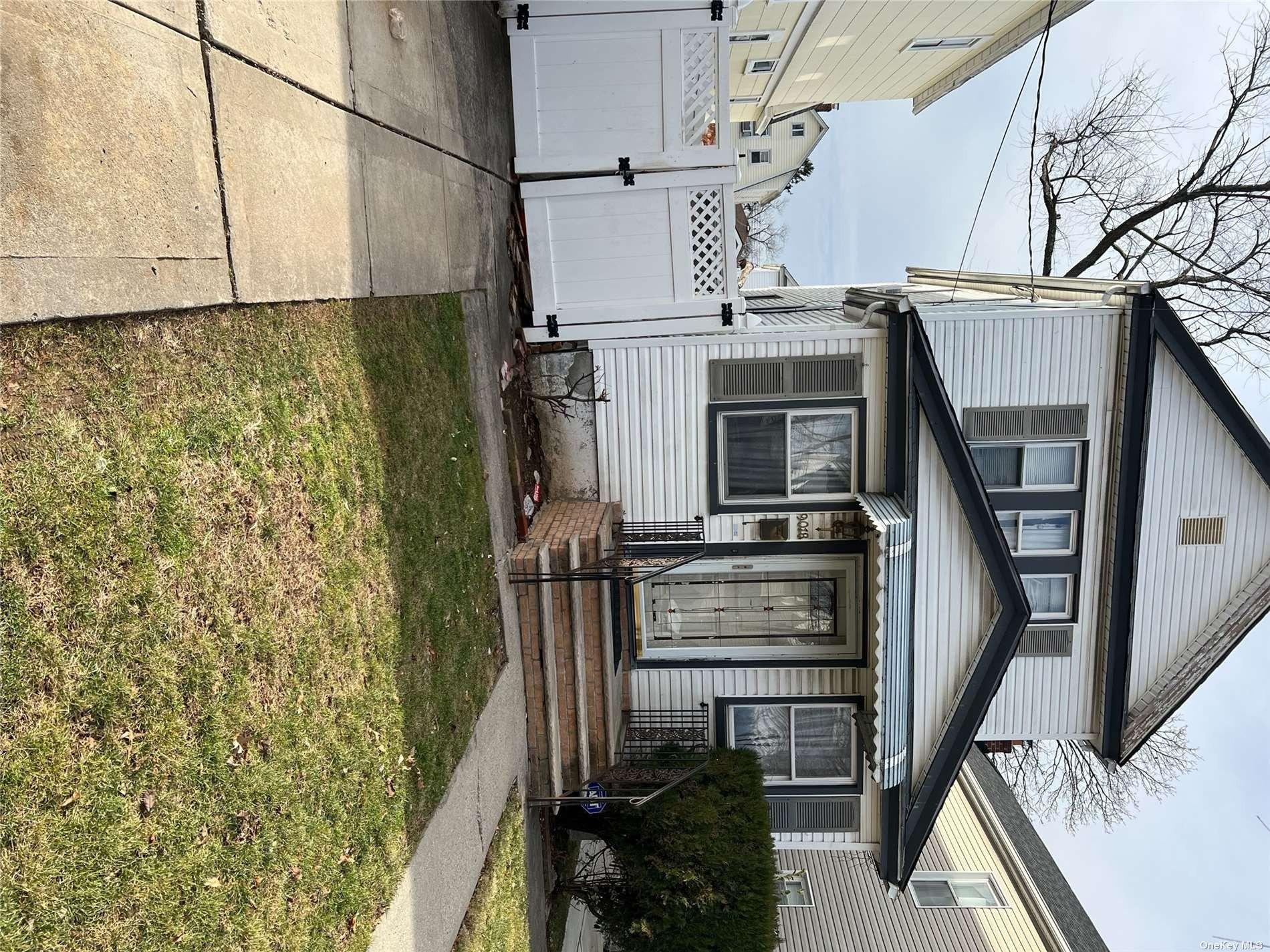 216th St, Queens Village, NY 11428