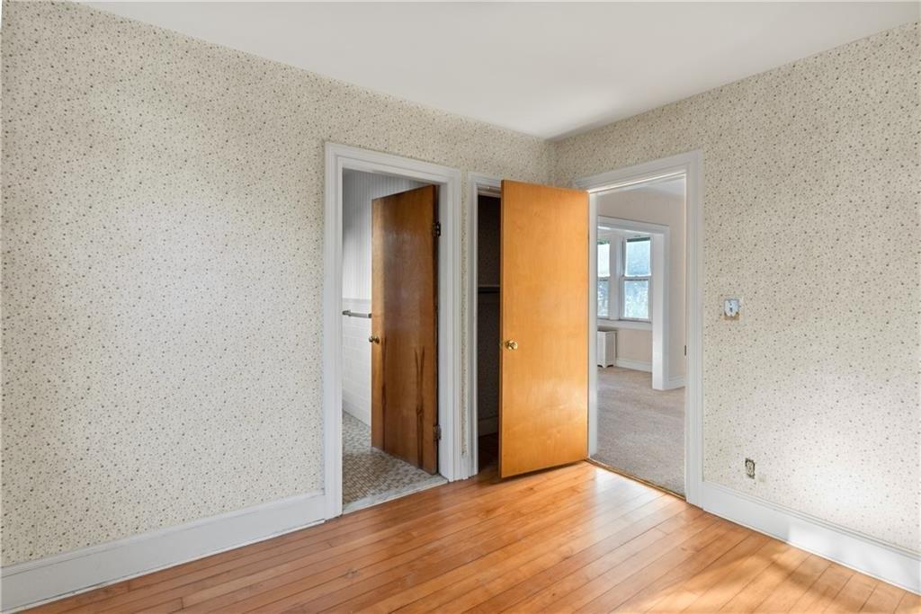 Beechcrest St, Warwick, RI 02888