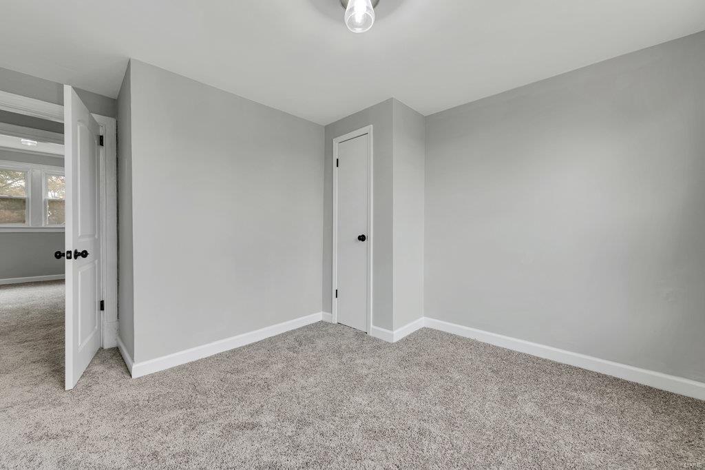 Plymouth Ave, Saint Louis, MO 63130