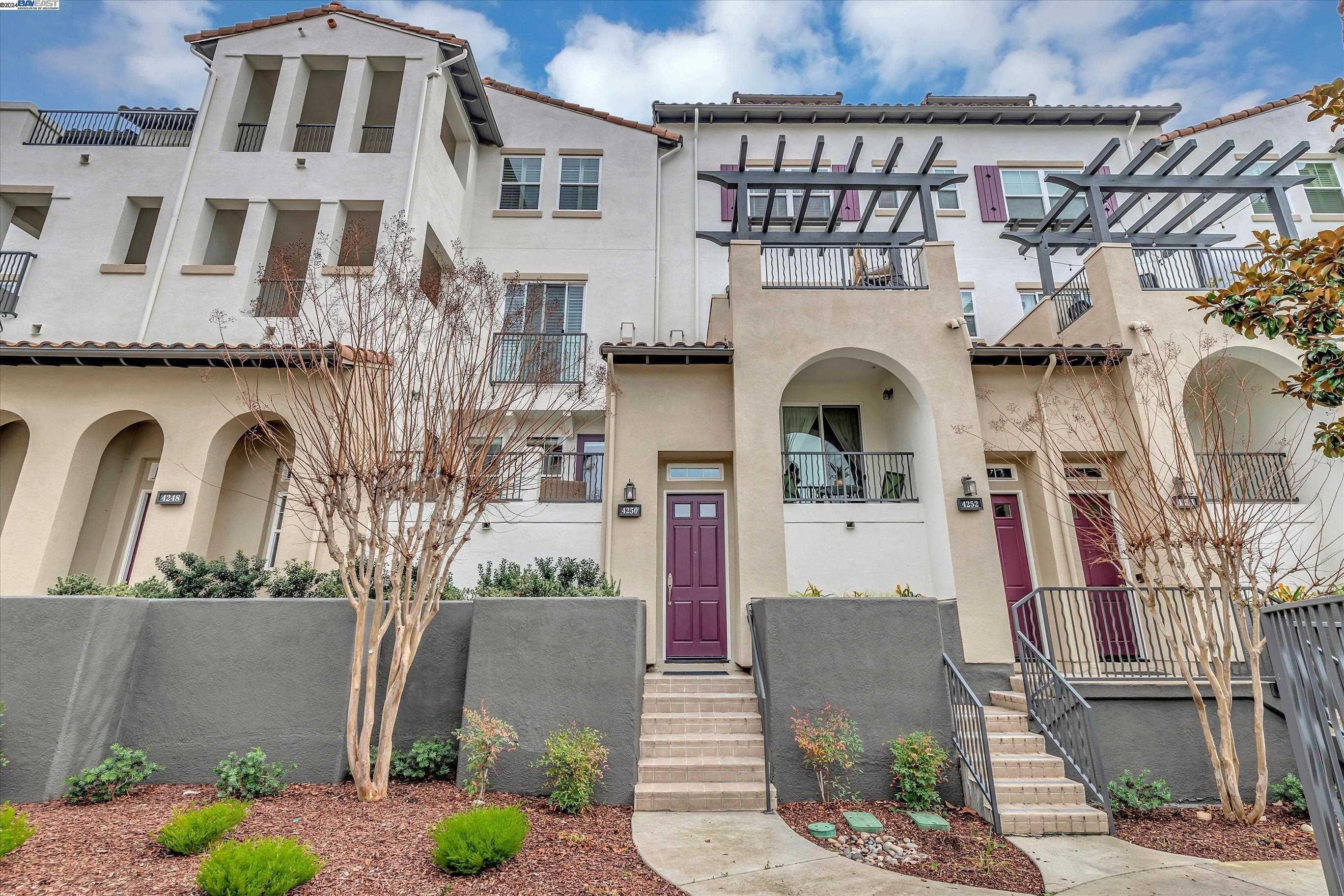 Clarinbridge Cir, Dublin, CA 94568