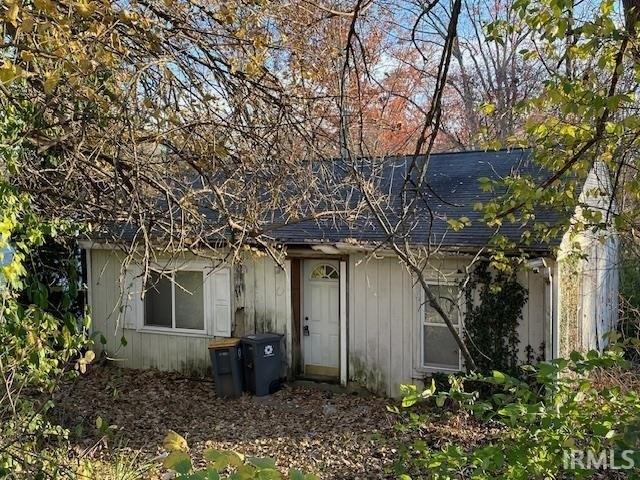 W Hickory Ln, Bloomington, IN 47404