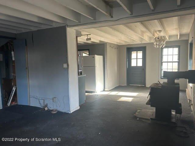 Willow Ave, Thompson, PA 18465