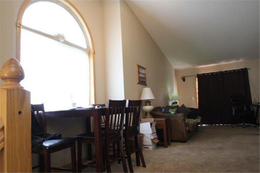 Honeysuckle Ln Se, Cambridge, MN 55008
