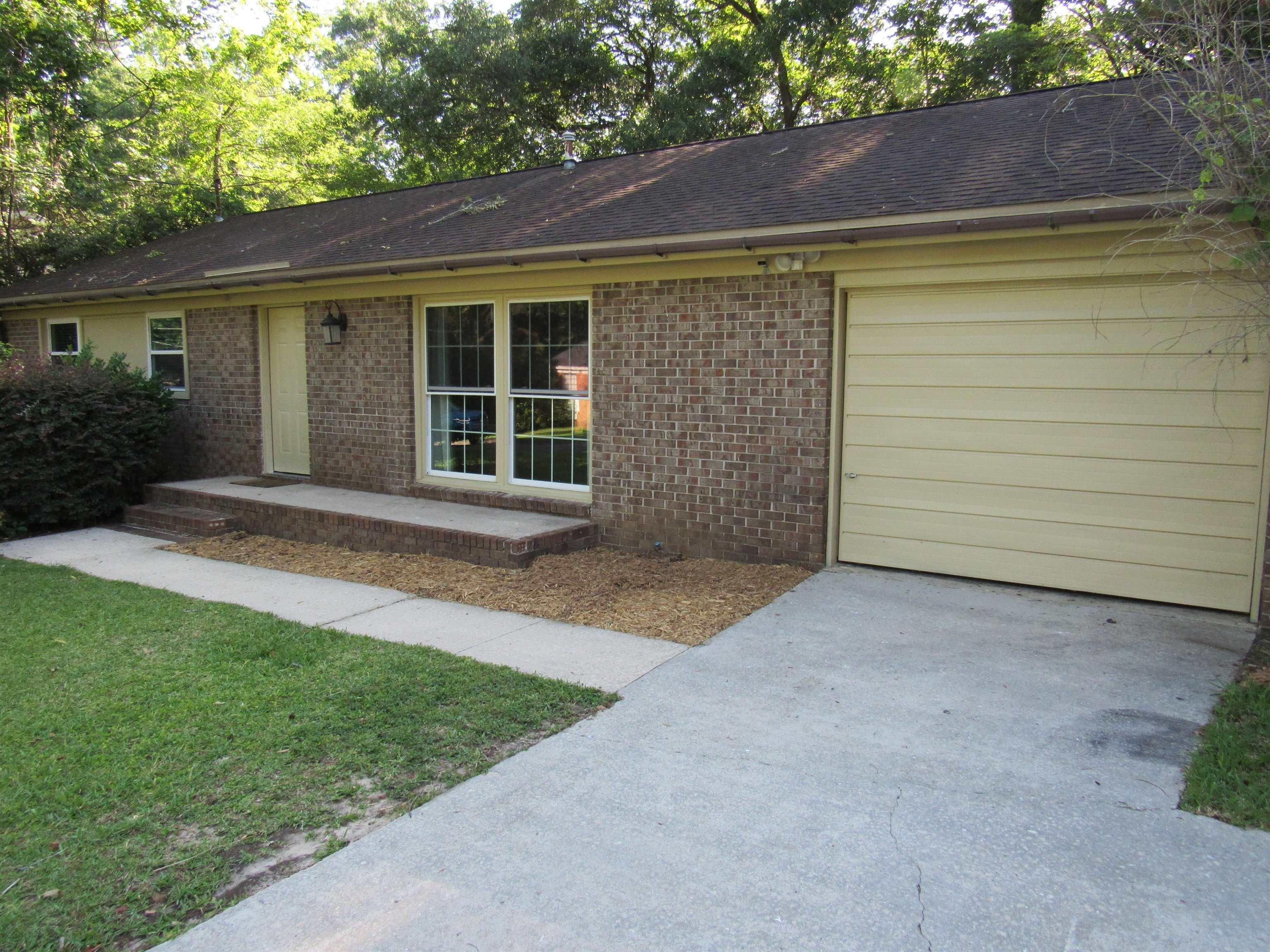 Medart Dr, Tallahassee, FL 32303