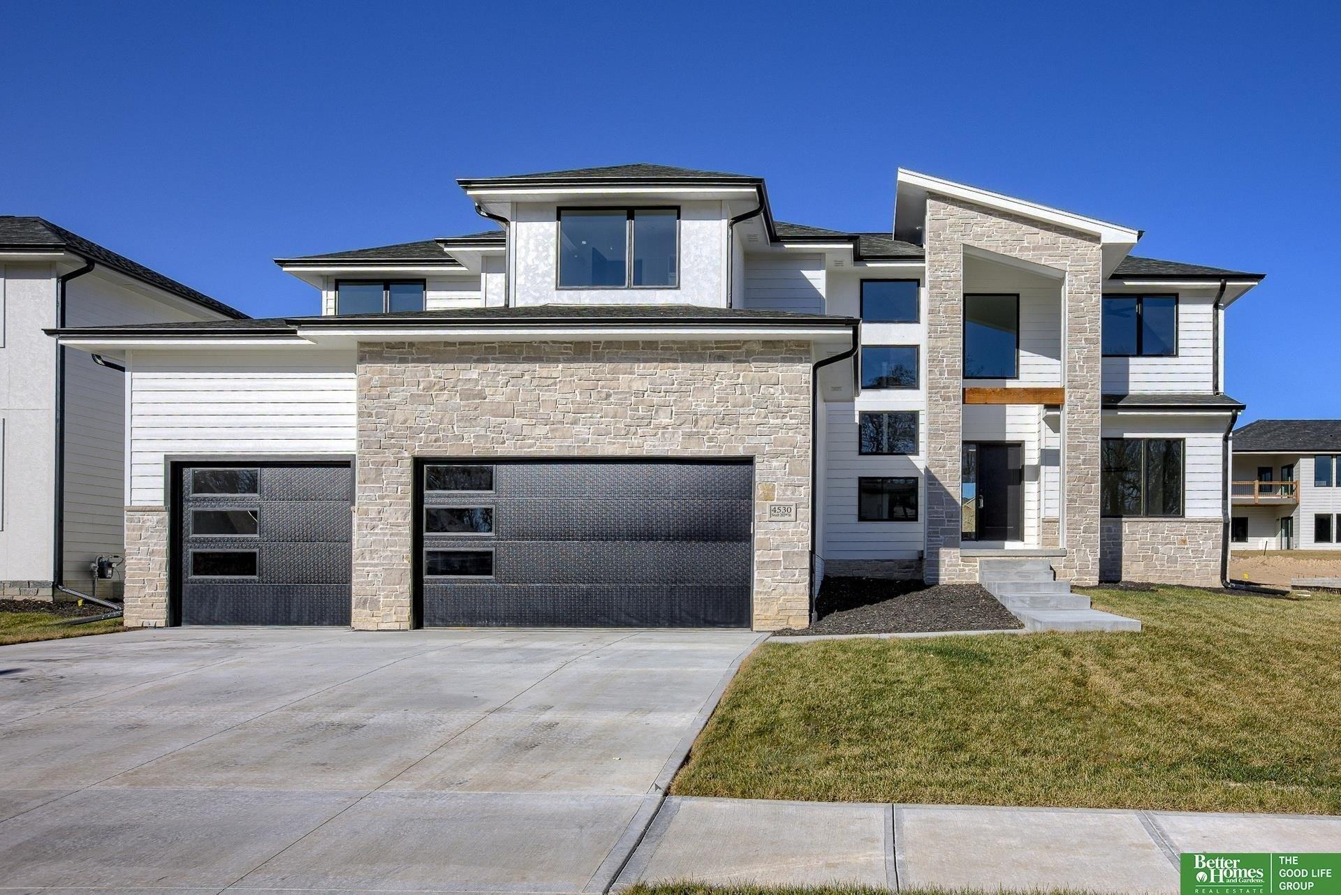 S 202nd St, Omaha, NE 68135