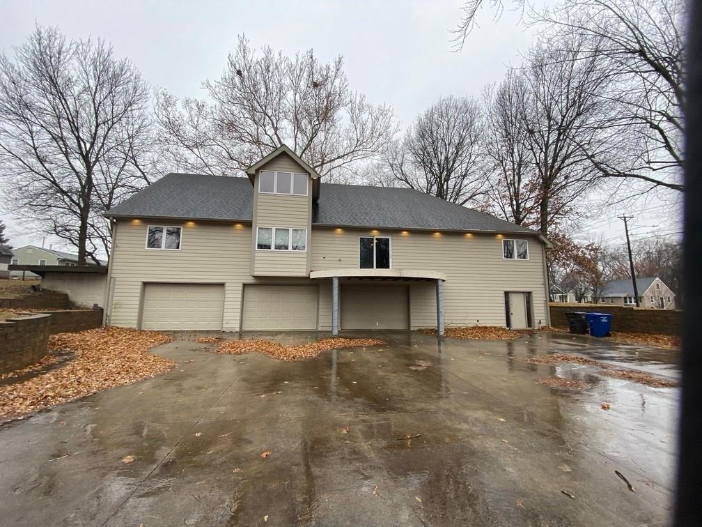 63rd St, Des Moines, IA 50322