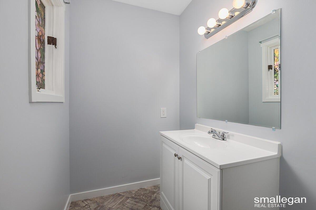 Springmont Dr Se, Grand Rapids, MI 49512