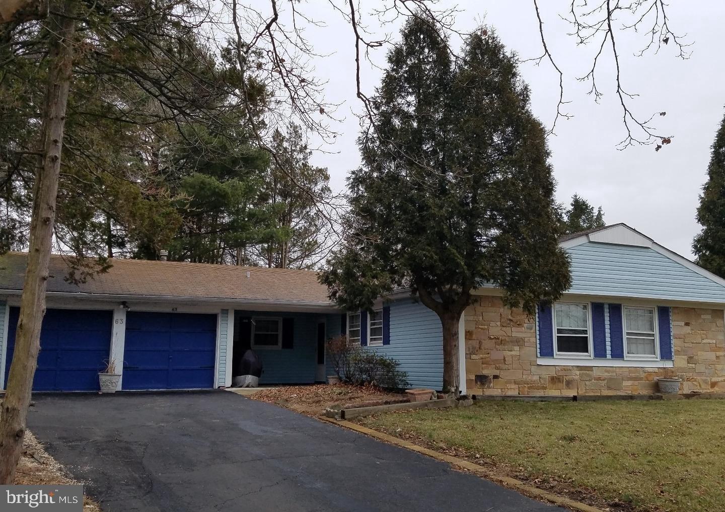 Earnshaw Ln, Willingboro, NJ 08046