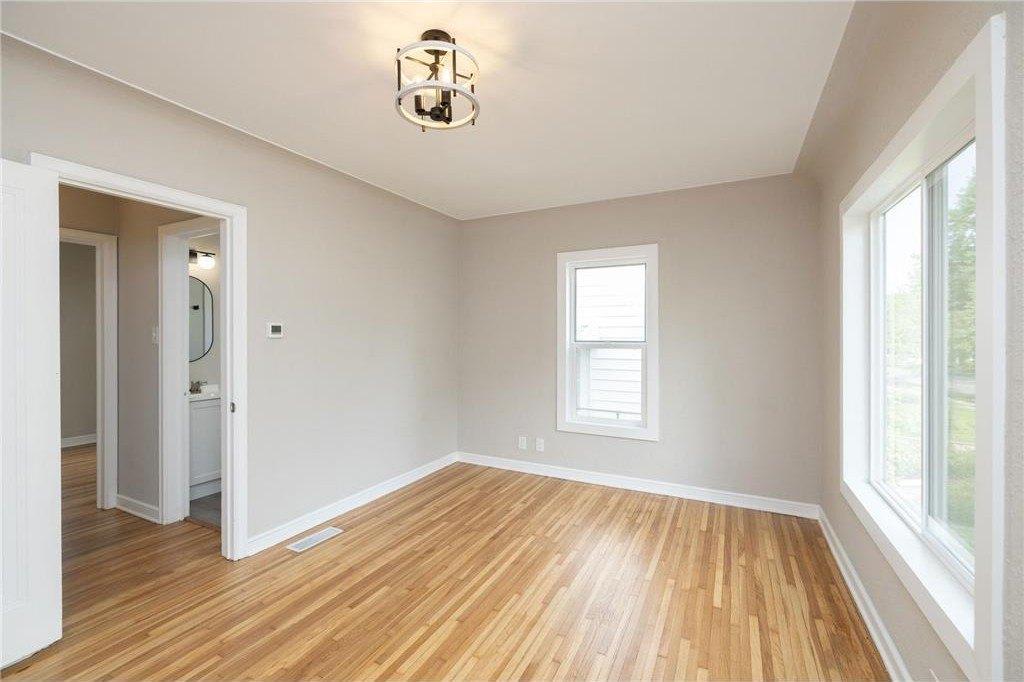 Nevada Ave E, Saint Paul, MN 55119