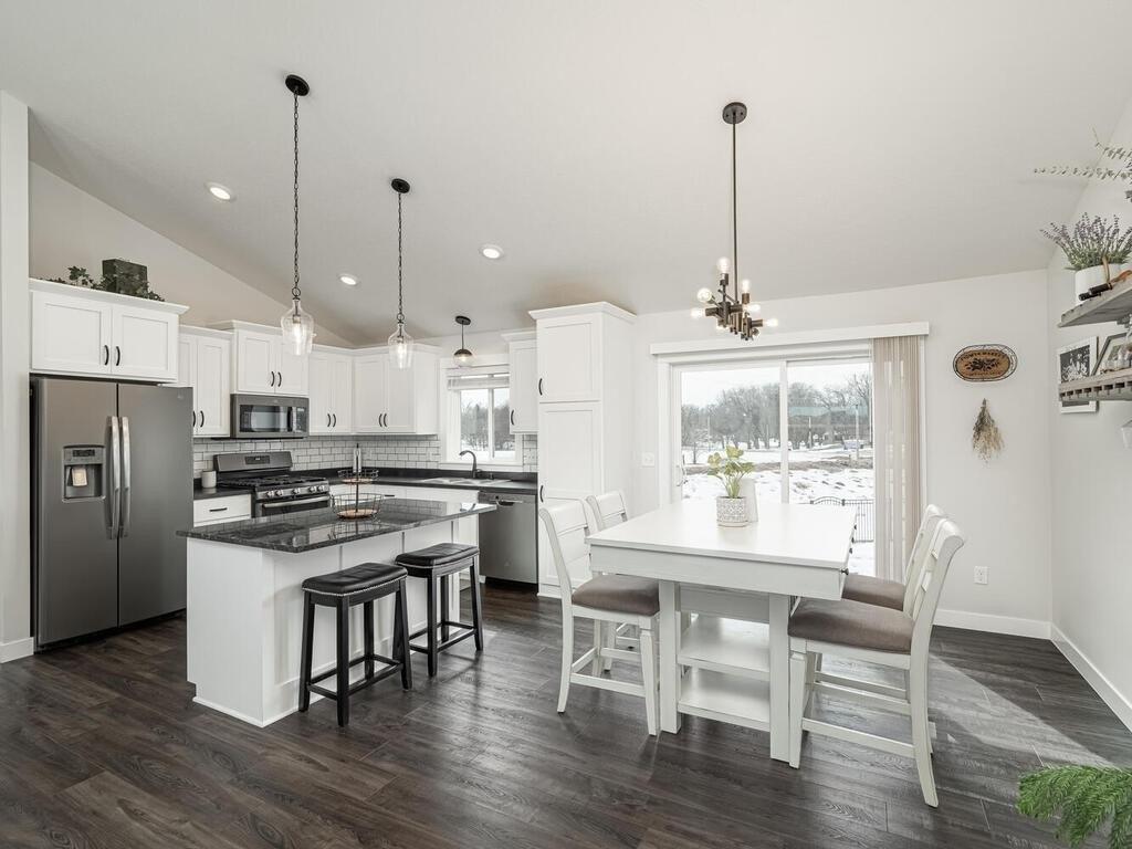 193rd Ln Ne, Cedar, MN 55011