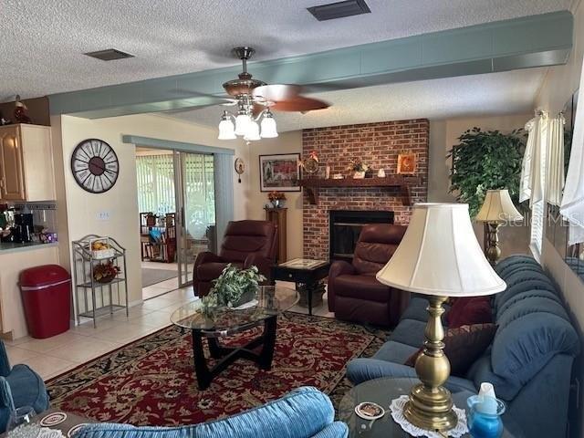 W Gibson Rd, Woodland, CA 95695