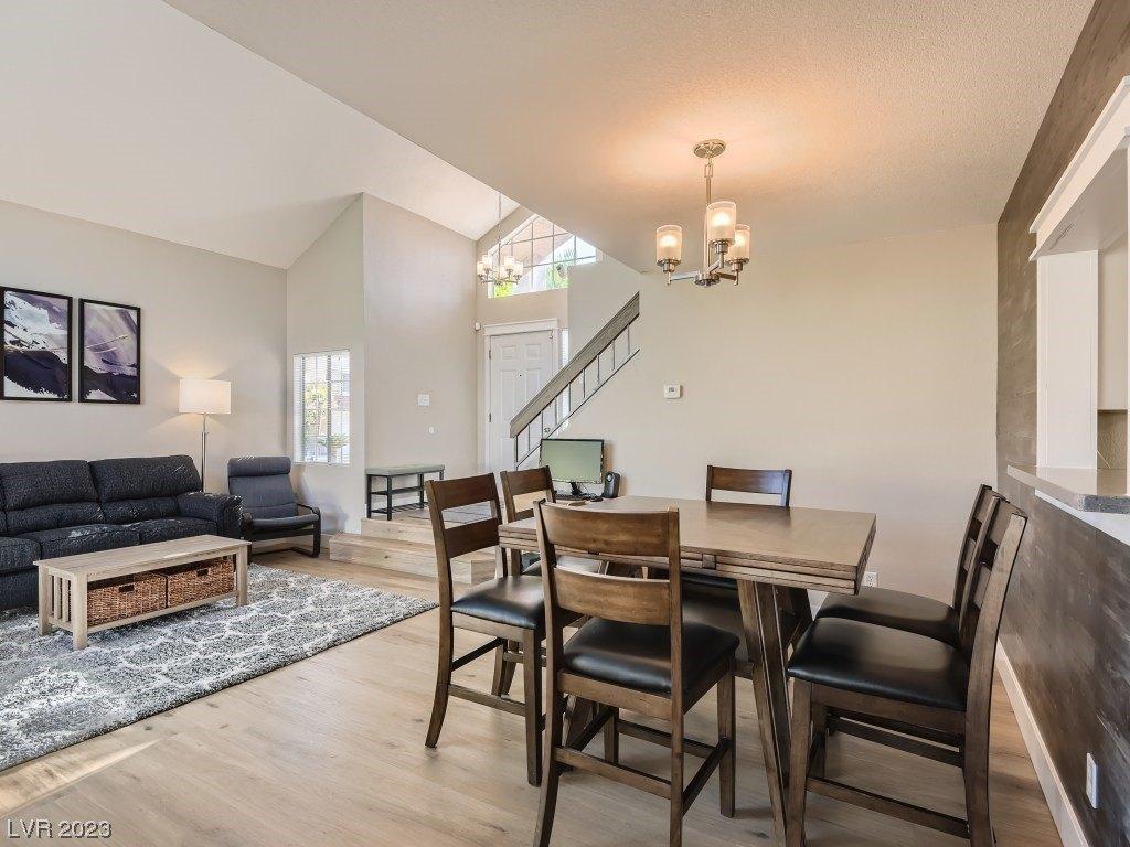 Kennington Cir, Las Vegas, NV 89117