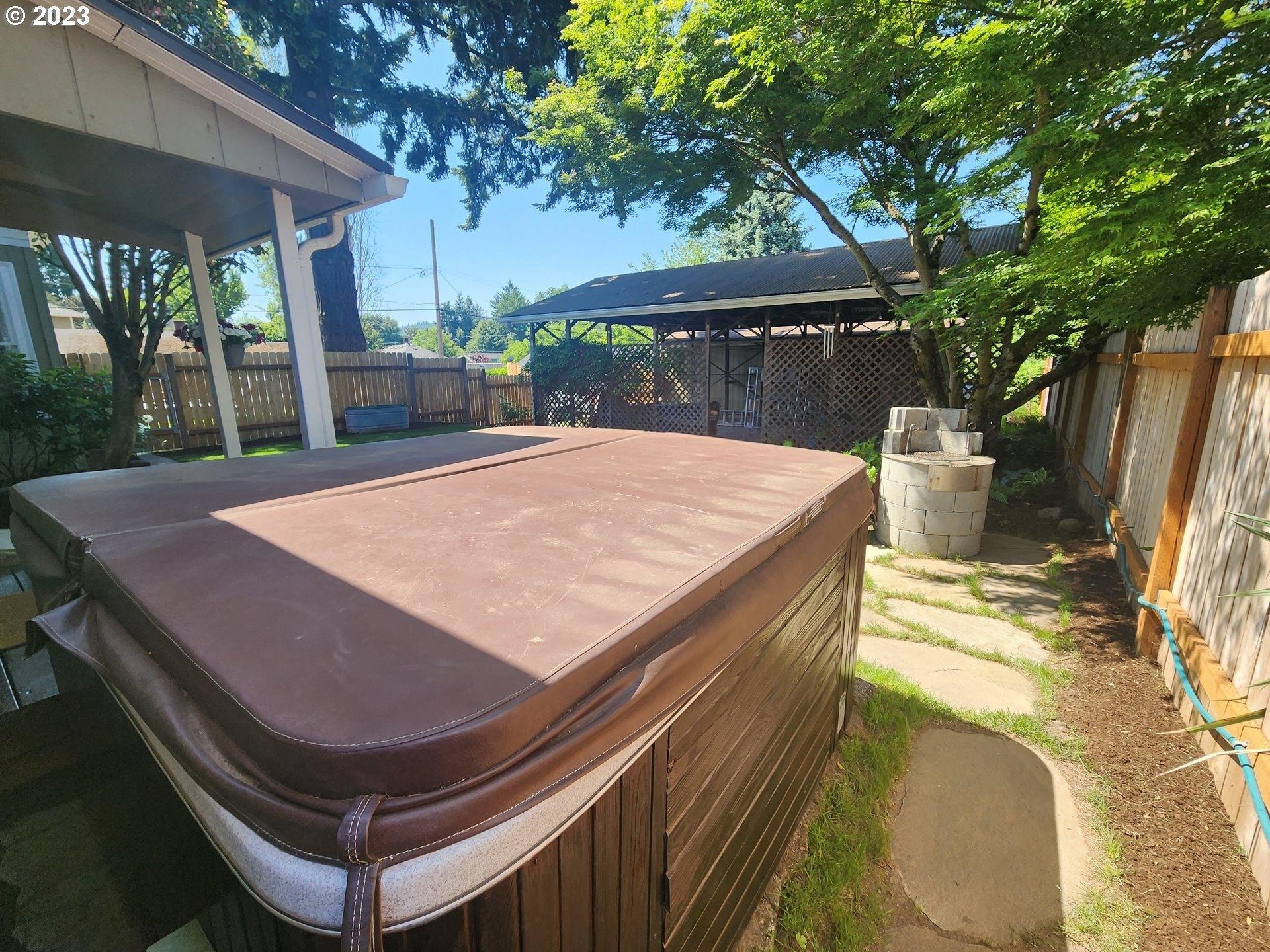 N Catlin Ave, Portland, OR 97203