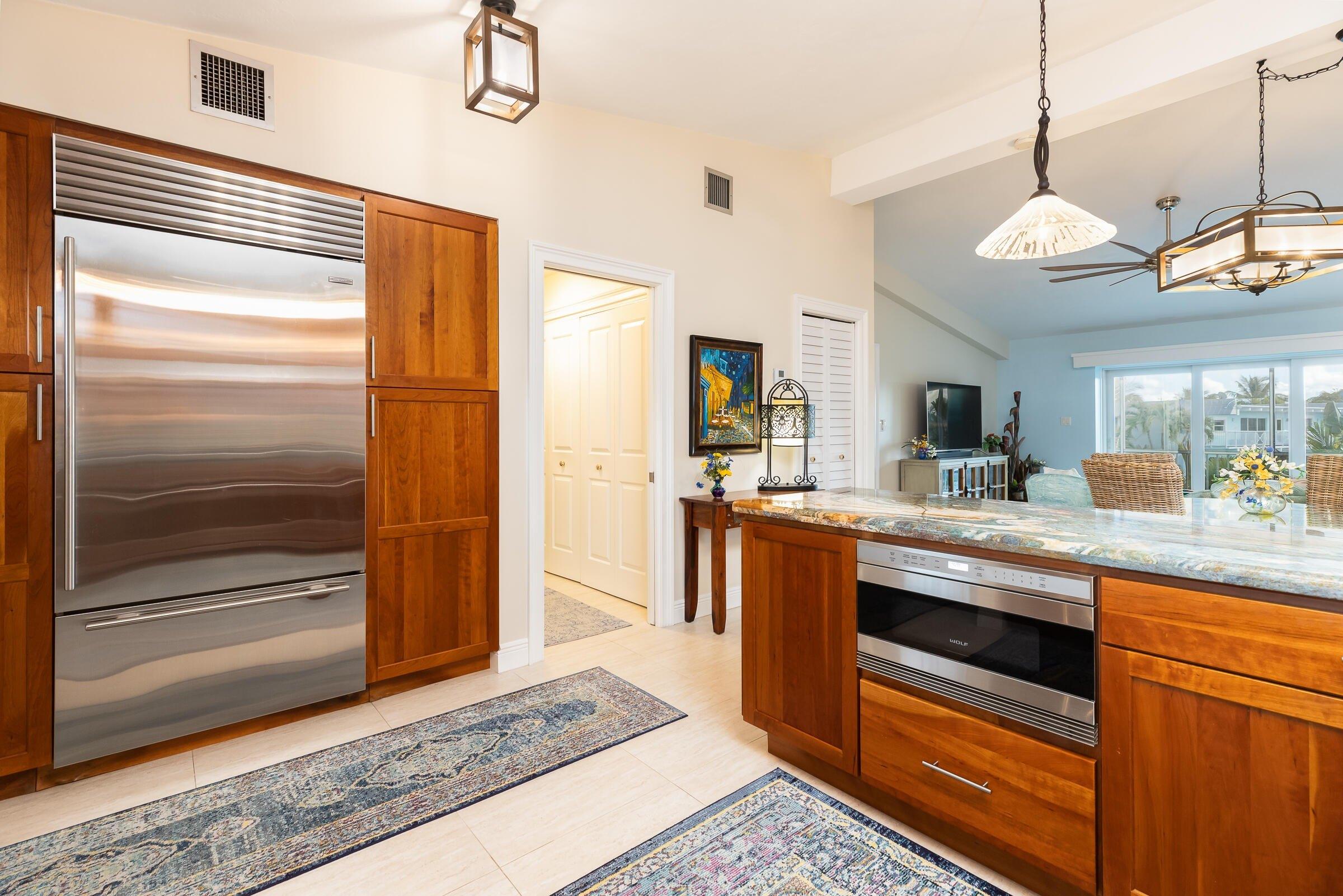 Plantation Ave, Tavernier, FL 33070