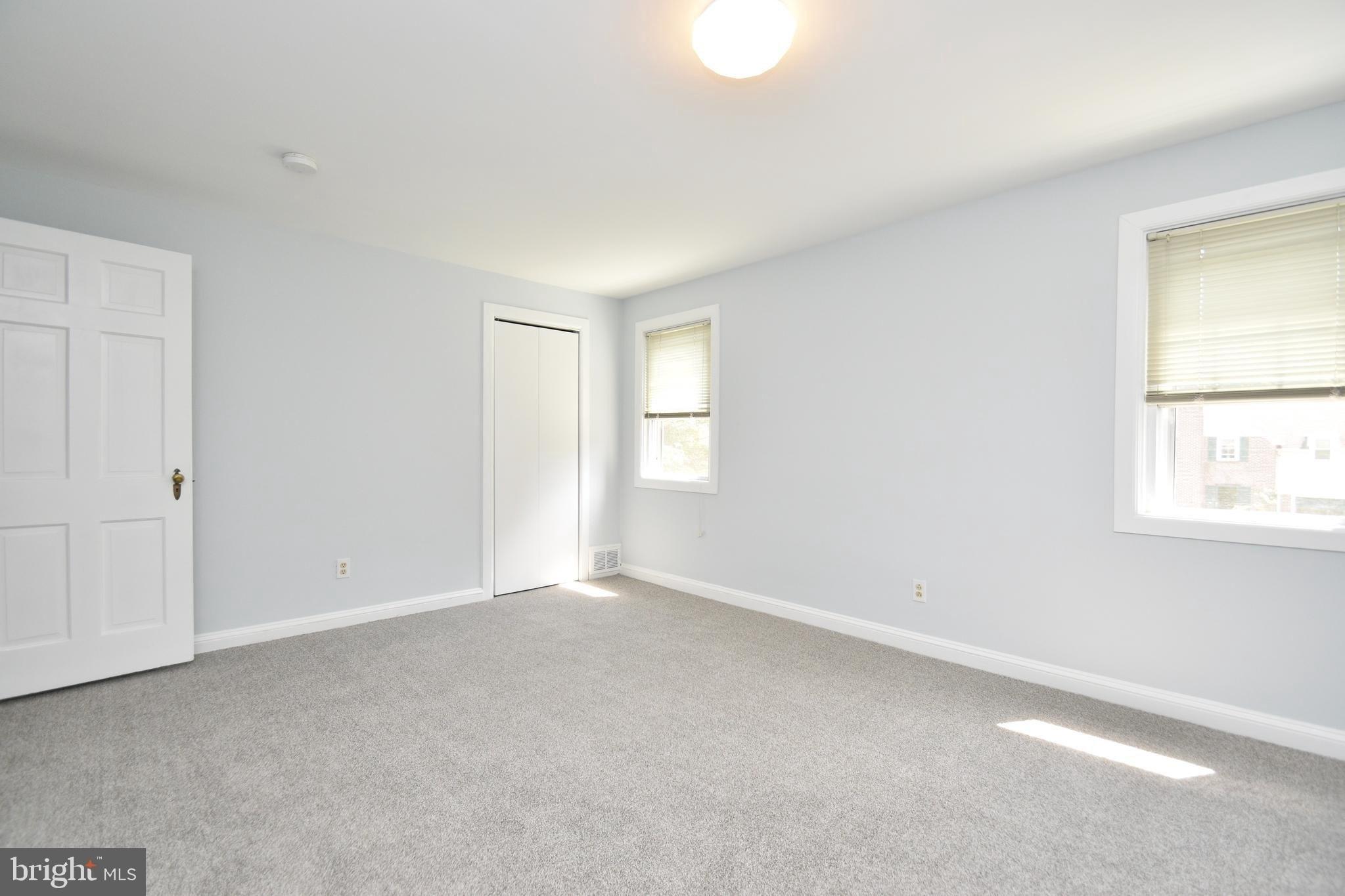 W Salisbury Dr, Wilmington, DE 19809